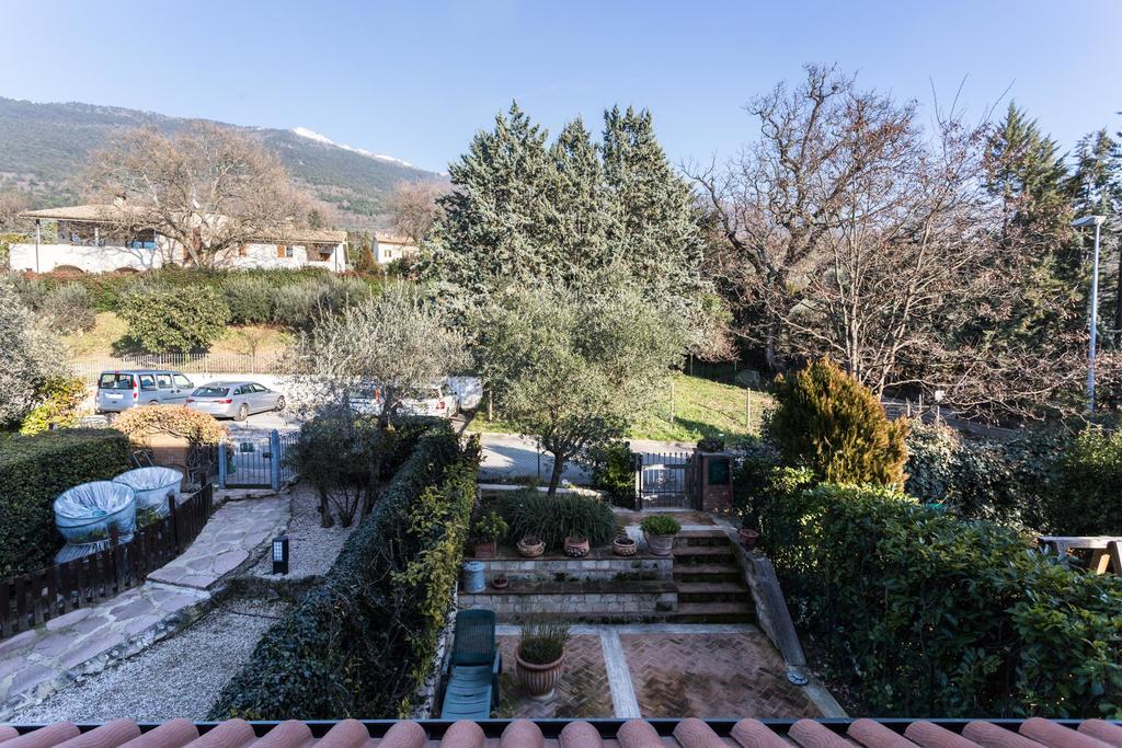 Apartament Le Fate Di Campagna Asyż Zewnętrze zdjęcie